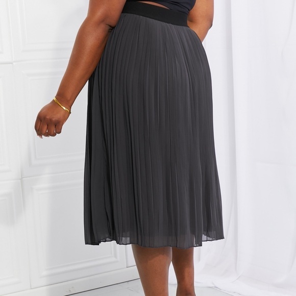 Whimsical Mesh Elastic Waist Skirt - Picture 9 of 11